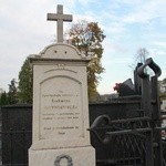Cmentarz w Dąbrowie