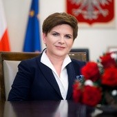 Ilu Polaków popiera rząd Beaty Szydło?