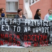 Polska mniej atrakcyjna dla starających się o azyl?