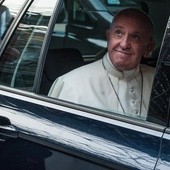 Niesamowita kwota za samochody, którymi jeździł papież podczas ŚDM