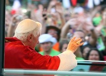 Benedykt XVI: moja decyzja była spowodowana kłopotami zdrowotnymi 