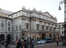 Władze poleciły zamknąć hotele w Mediolanie