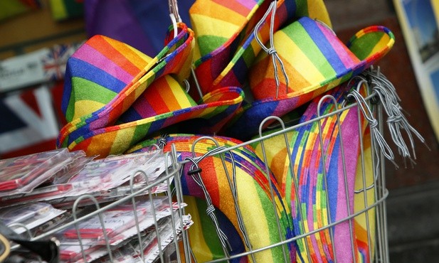 Dzieci zawieszone w prawach ucznia za sprzeciw wobec lekcji LGBT