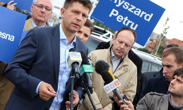 Petru: Nie będziemy podsycać nastrojów zagrożenia demokracji 