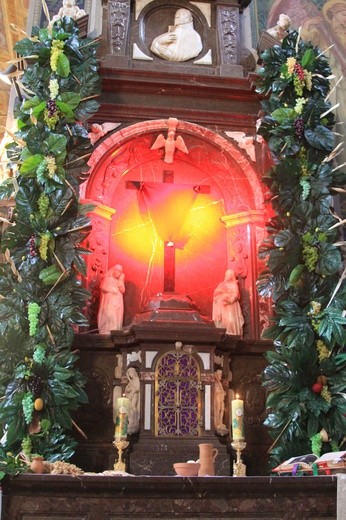 Ciemna Jutrznia w katedrze