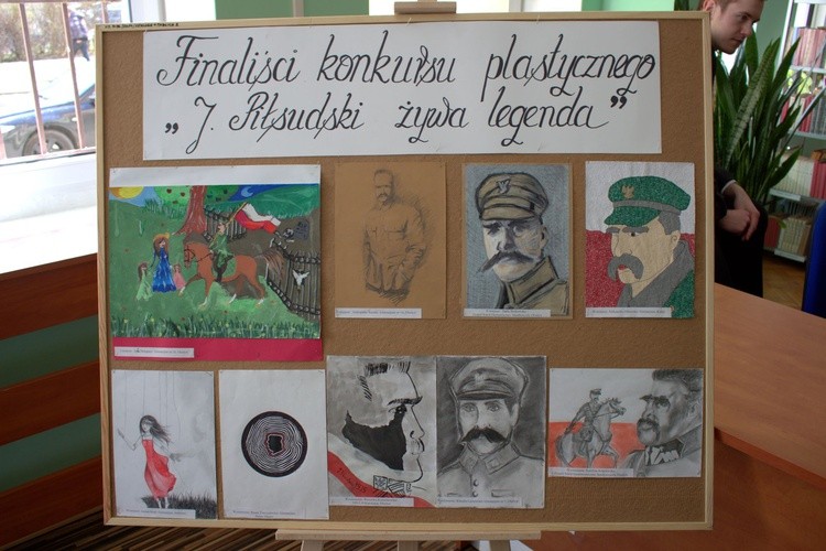 Wręczenie nagród  - Konkurs "Józef Piłsudski - żywa legenda"