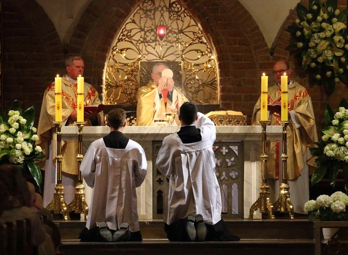 Procesja Bożego Ciała i Msza Święta w katedrze elbląskiej