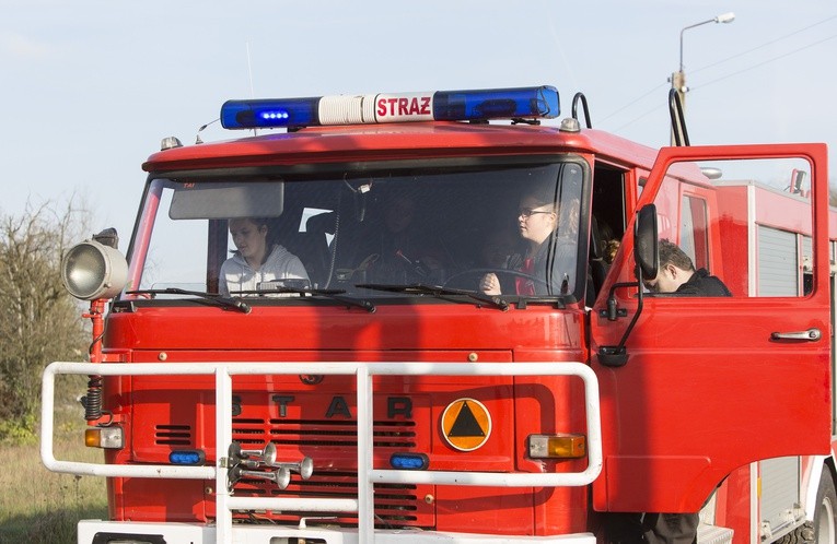 Katowice: trzy osoby zginęły w pożarze