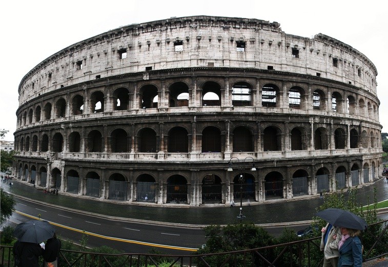 Wielkie czyszczenie Koloseum