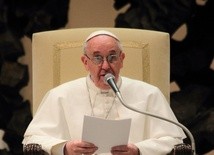 Franciszek: Trzeba uczyć dzieci robić znak krzyża