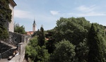 Chorwacja  05 - 07 06 2024

Narodowe Sanktuarium Maryjne na przedmieściach Rijeki.  Chorwacki Nazaret - najstarsze i najsłynniejsze sanktuarium maryjne w zachodniej Chorwacji położone na wzgórzu, na którym pojawił się Święty Dom Nazaretański w 1291, cudownie przeniesiony przez aniołów. 

FOTO:HENRYK PRZONDZIONO /FOTO GOŚĆ