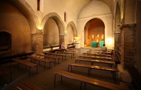 Grupa 150 młodych Polaków z abp. Rysiem przybyła do wioski Taizé