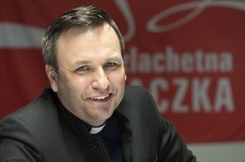 Ks. Grzegorz Babiarz.