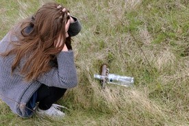 Młoda z problemem