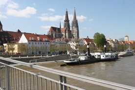 Uchodźcy w domu brata papieża