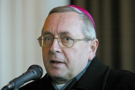 Abp Gądecki: Zawierzmy synod Niepokalanej