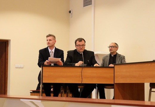 Konferencja o tożsamości młodzieży 