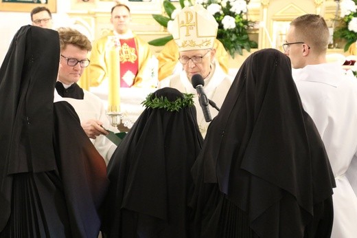 Śluby wieczyste u benedyktynek w Sierpcu