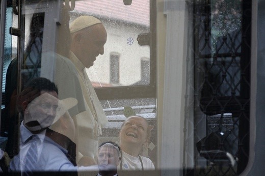 Papież Franciszek w tramwaju