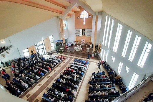 Poświęcenie kościoła Miłosierdzia Bożego w Gliwicach