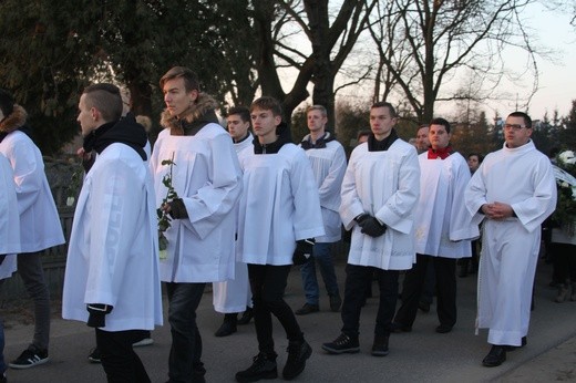 Pogrzeb ks. Adama Łacha - część I