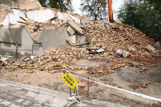 Rozbiórka kościoła w Bytomiu, cz. 1
