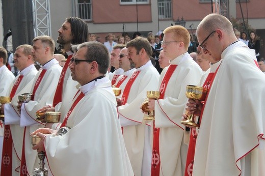 Pułtusk. Msza św. na rozpoczęcie nawiedzenia. Cz. 2