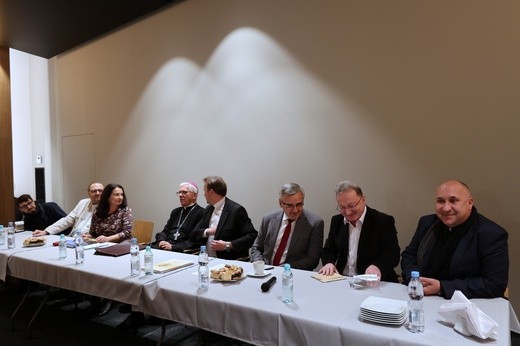 Katowice. Prezentacja albumu o katedrze