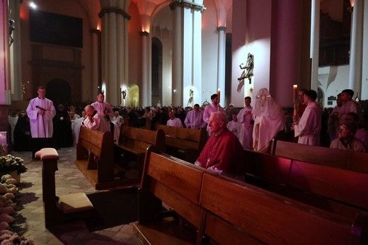 Liturgia Wielkiego Piątku w katedrze Chrystusa Króla