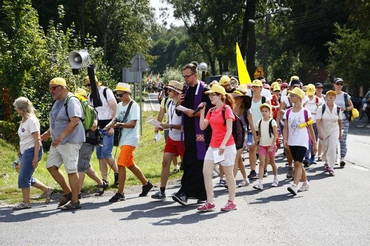 Drugi dzień pielgrzymki - postój w Koszęcinie