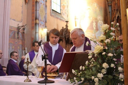 Pogrzeb ks. Adama Łacha - część I