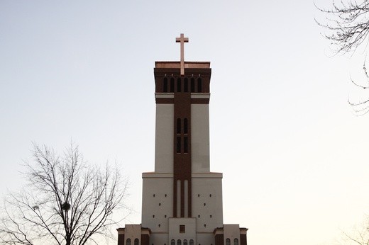 Nowa wieża kościoła Chrystusa Króla w Gliwicach