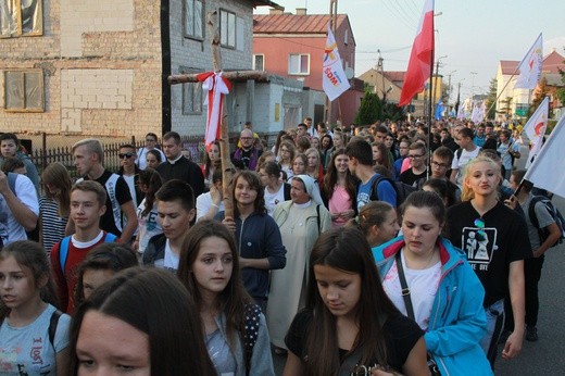 XXXIII Pielgrzymka młodzieży do Rostkowa