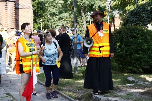 Wyjście pielgrzymki na Jasną Górę