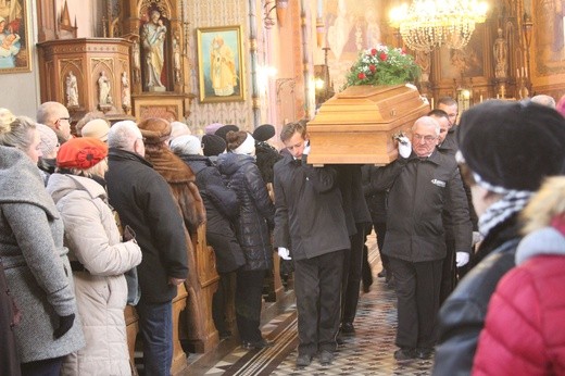 Pogrzeb ks. Adama Łacha - część I