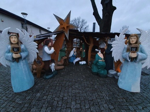 Plenerowa szopka bożonarodzeniowa w Kaletach
