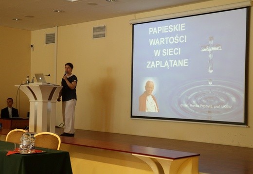 Konferencja o tożsamości młodzieży 