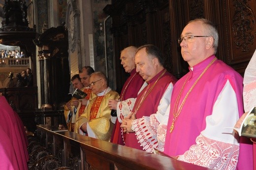 Święcenia biskupie w Płocku - cz. 1