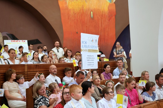 Pielgrzymka dzieci pierwszo- i wczesnokomunijnych do katedry