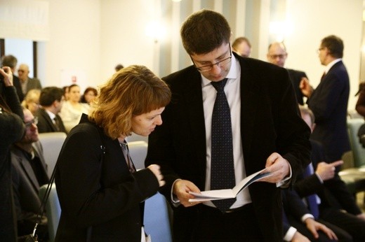 Konferencja o Kresach