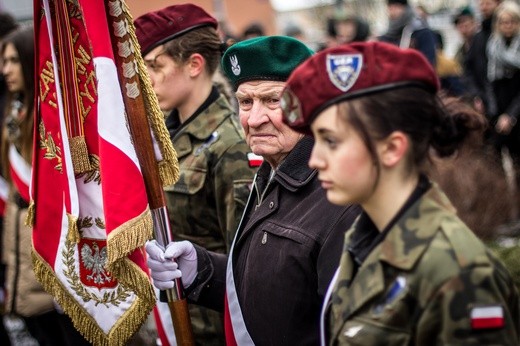 Cześć i chwała bohaterom!