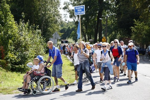 Drugi dzień pielgrzymki - postój w Koszęcinie