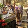 Modlitwie za zmarłego kapłana w płockiej katedrze przewodniczył bp Piotr Libera