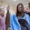 Bytom. 5. edycja akcji "Zetnij włosy na perukę"