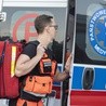 Śląskie. Ratownicy medyczni z różnym zdaniem na temat kamizelek nożoodpornych