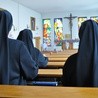 Pomoc żeńskich zgromadzeń zakonnych w Polsce uchodźcom z Ukrainy