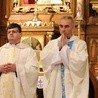 Biskup niminat, Krzysztof Dukielski (z prawej)