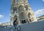 Zagrożeniem dla wolności religijnej jest opinia publiczna