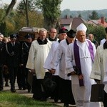 Lekowo. Pogrzeb ks. Tadeusza Janowskiego