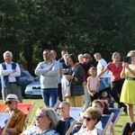 Czerwińsk n. Wisłą. Koncert plenerowy w przyklasztornych ogrodach